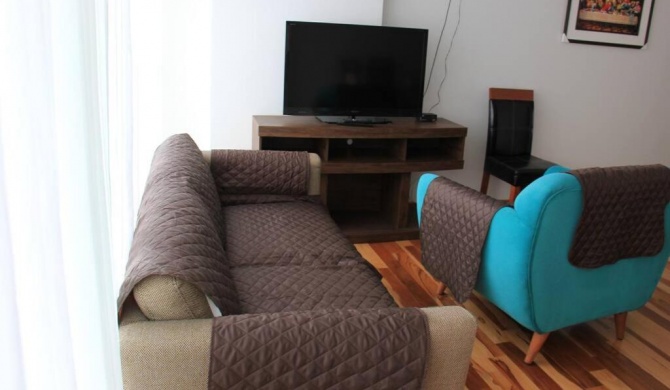 Hermoso apartamento amoblado en Cusco de 105 Mts.