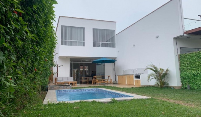 Casa con piscina ideal para familias