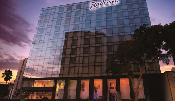 Radisson Decapolis Miraflores