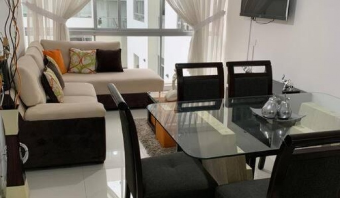 Lovely two bedroom apartment in Miraflores