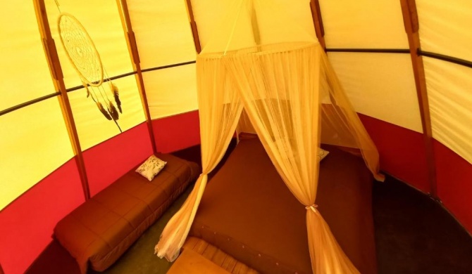 Biosfera Lodge tipi para 3 personas