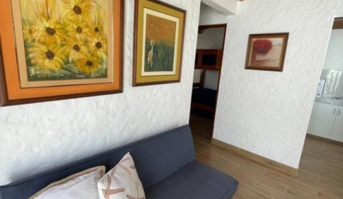 Departamento pequeño 2 BR en zona ideal de Paracas