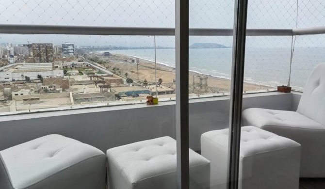 Elegante Departamento con Vista al Mar