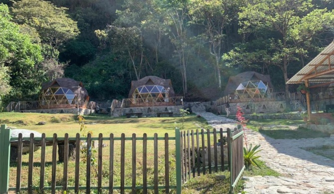 Majestic Sky Domes Eco Lodge